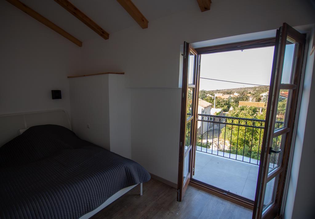 Holiday Home Kuca Na Moru Kornic Bagian luar foto