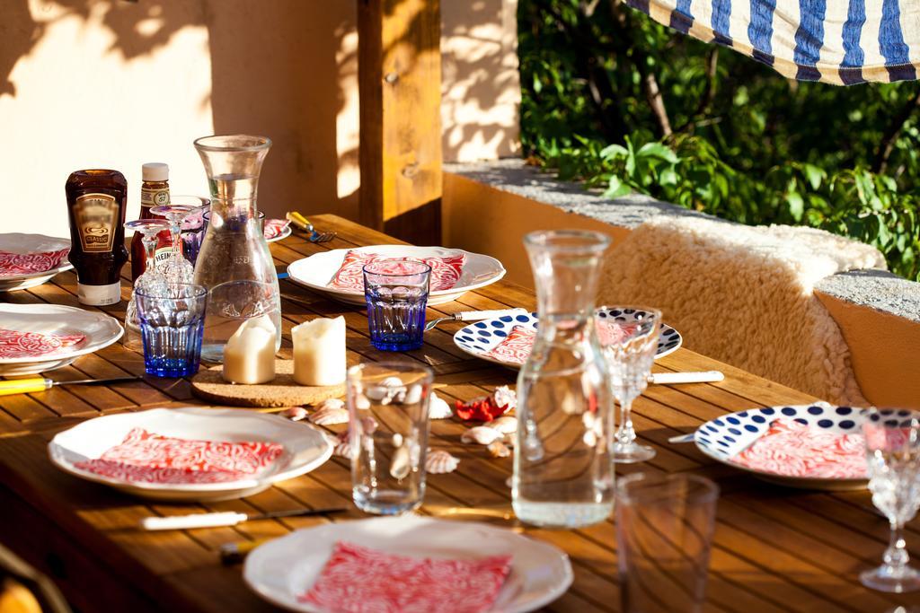 Holiday Home Kuca Na Moru Kornic Bagian luar foto